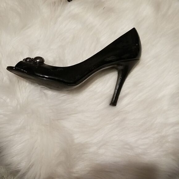 Gianni Bini Black Open Toe Heels - Picture 3 of 7